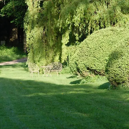 Gite Dans Un Domaine Historique Chevreuse Buitenkant foto